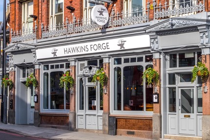 In a bygone age The Hawkins Forge on Battersea Rise was the The Railway Tavern, home to Battersea Chess Club